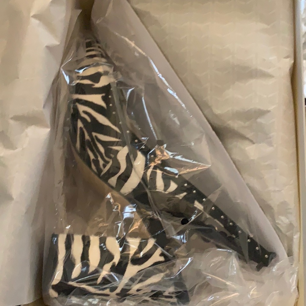 NEW Marc Fisher LTD Joily Calf Hair Slingback … - Picture 4 of 5